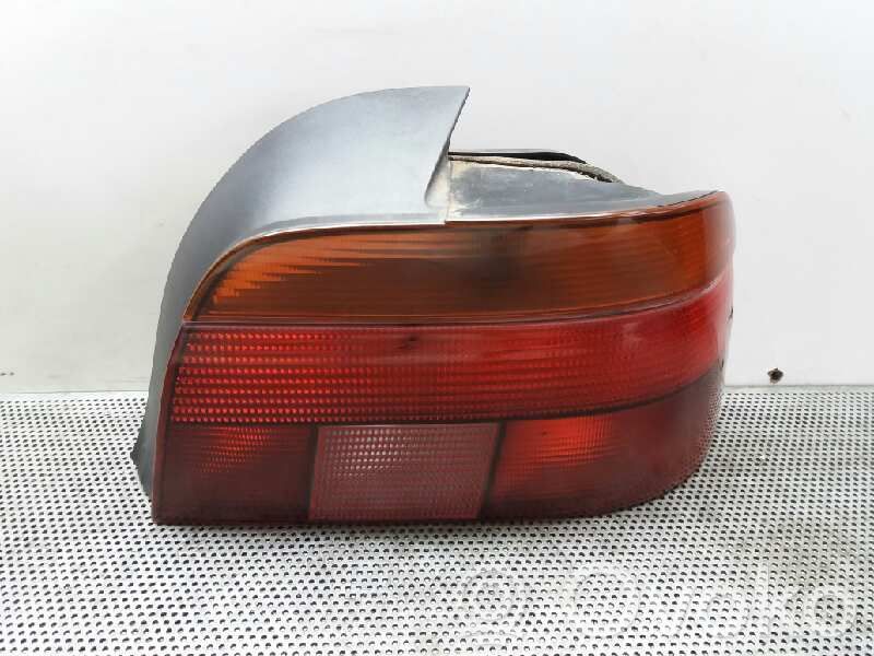 Rear/tail lights