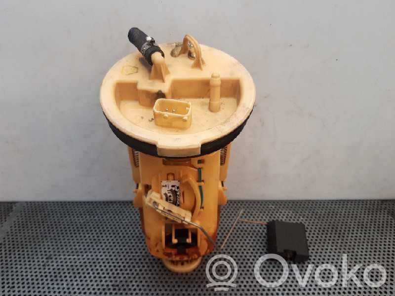 Bomba interna de combustible   6750582,228214002002
