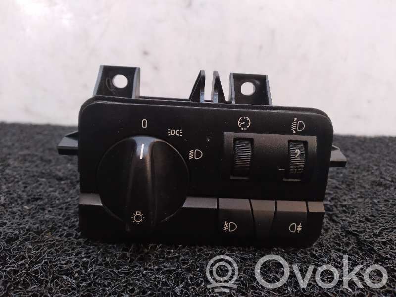 Panel lighting control switch   61316907947