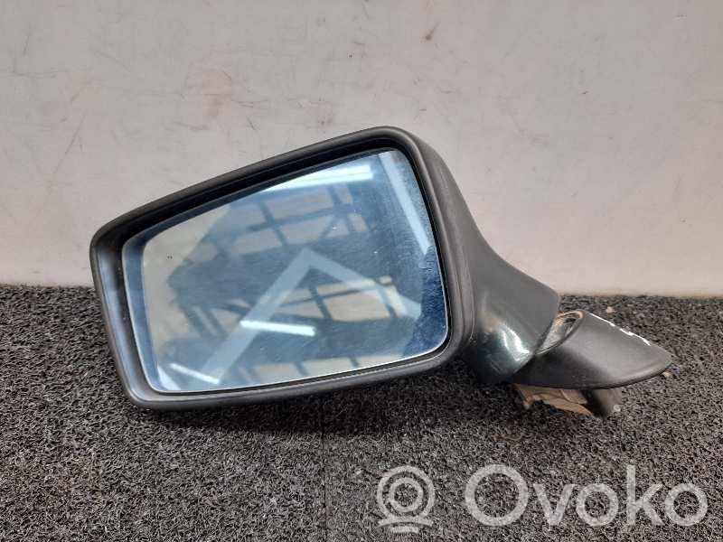 Front door electric wing mirror
