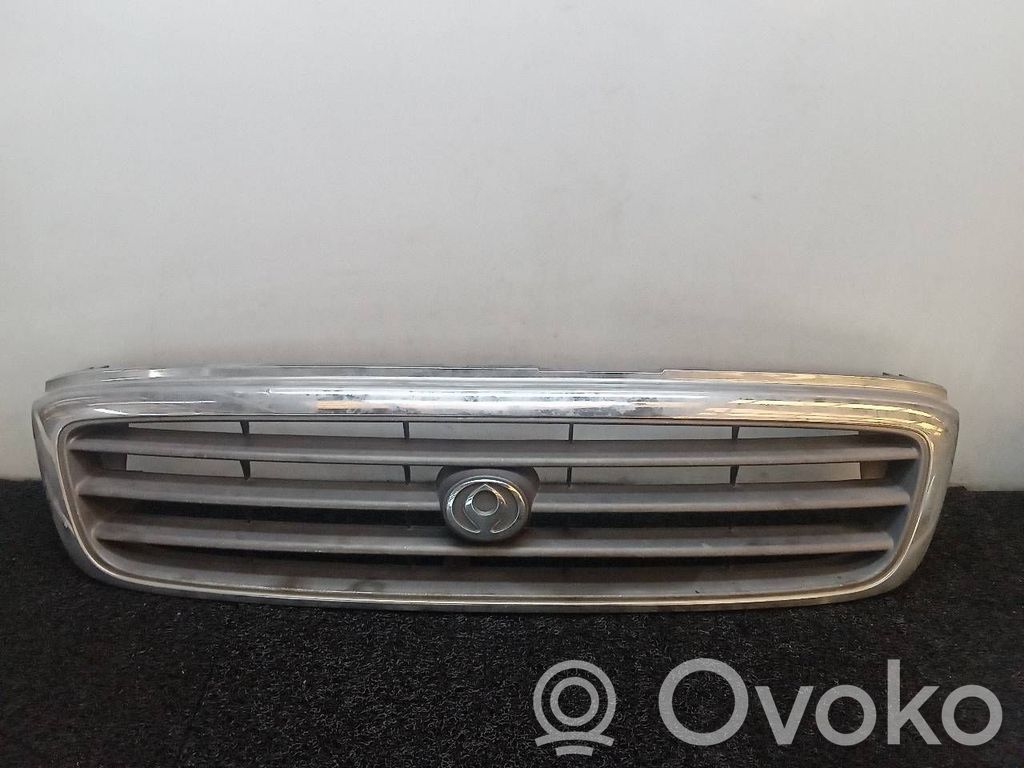 Mazda MPV Front grill 