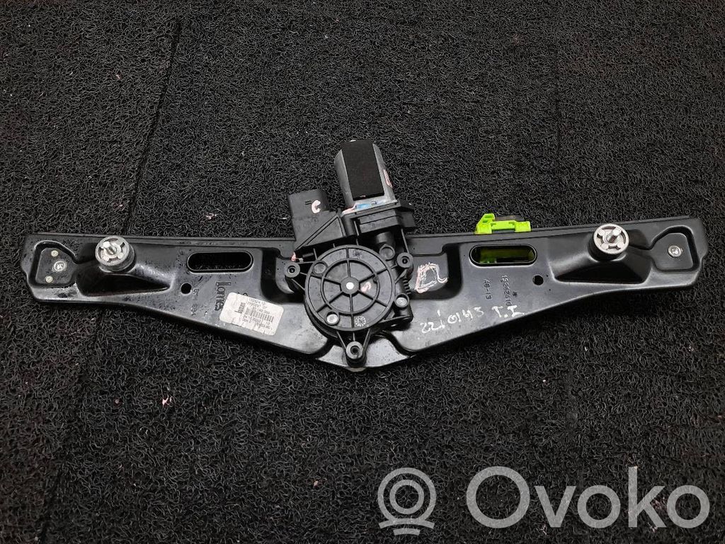 BMW X1 E84 Macara geam spate fără motor 