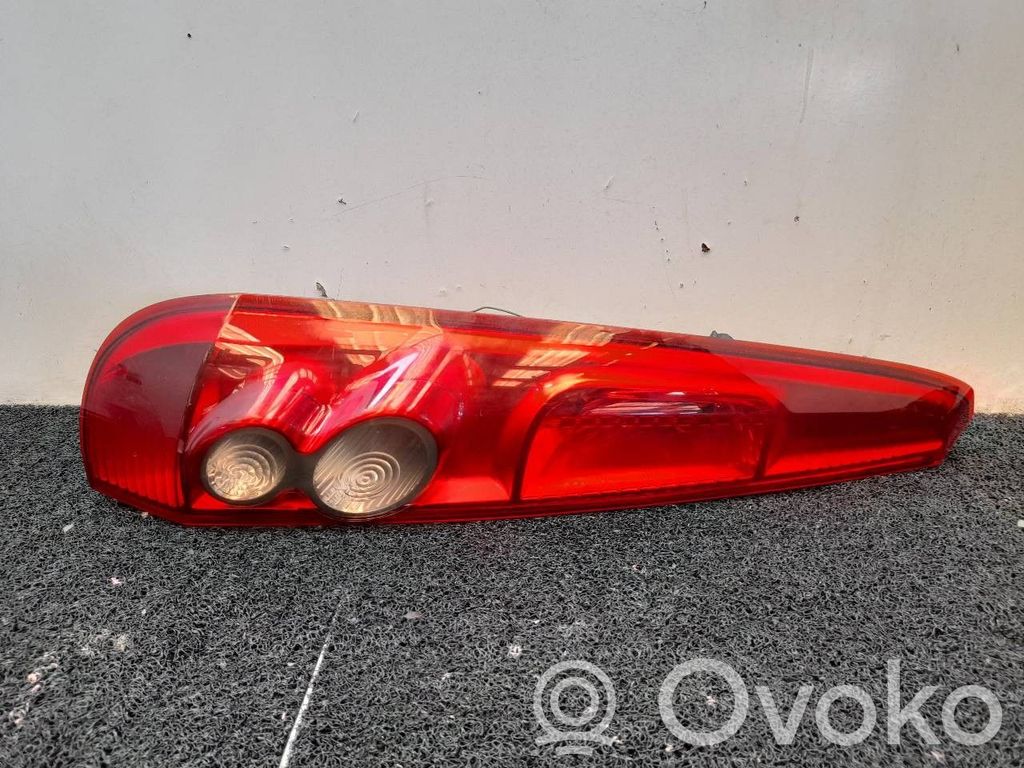 Lampa tylna