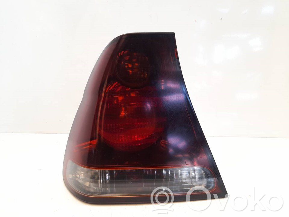 BMW 3 E46 Aizmugurējais lukturis virsbūvē 