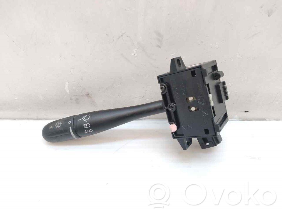 Interruptor de control del panel de luces   04685711AA