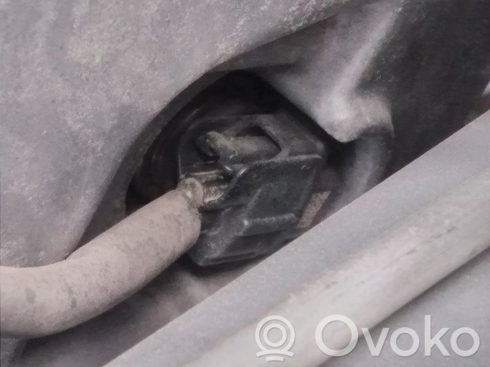 Inyector de combustible   16613AA030