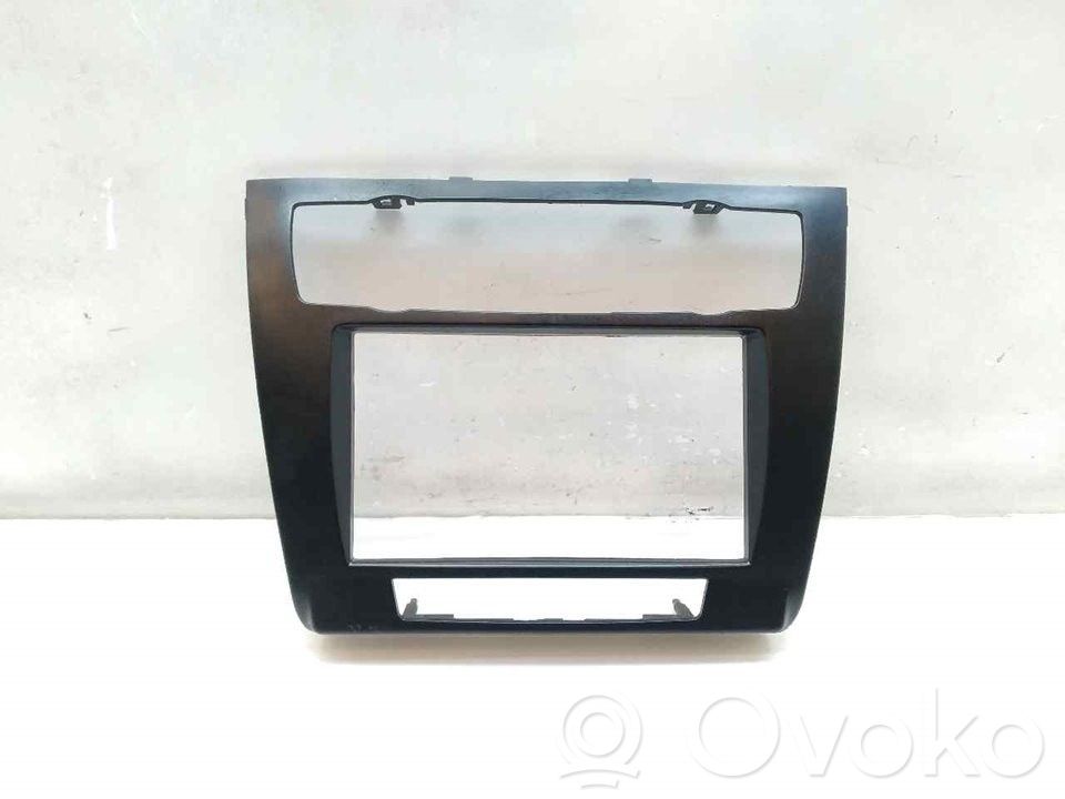 BMW 1 E81 E87 Console centrale