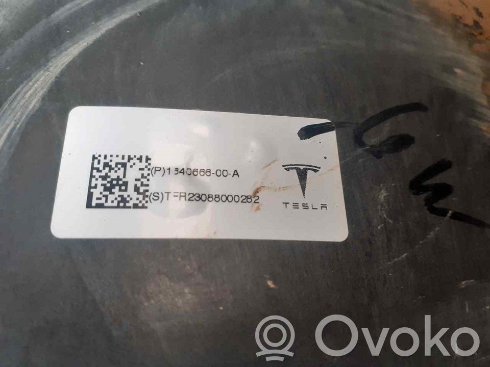 Tesla Model S Etusäleikkö 