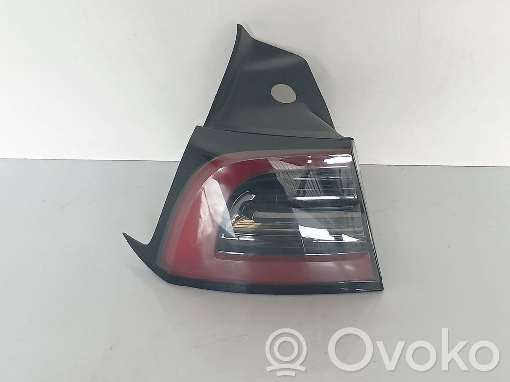 Luz trasera/de freno   150208600D