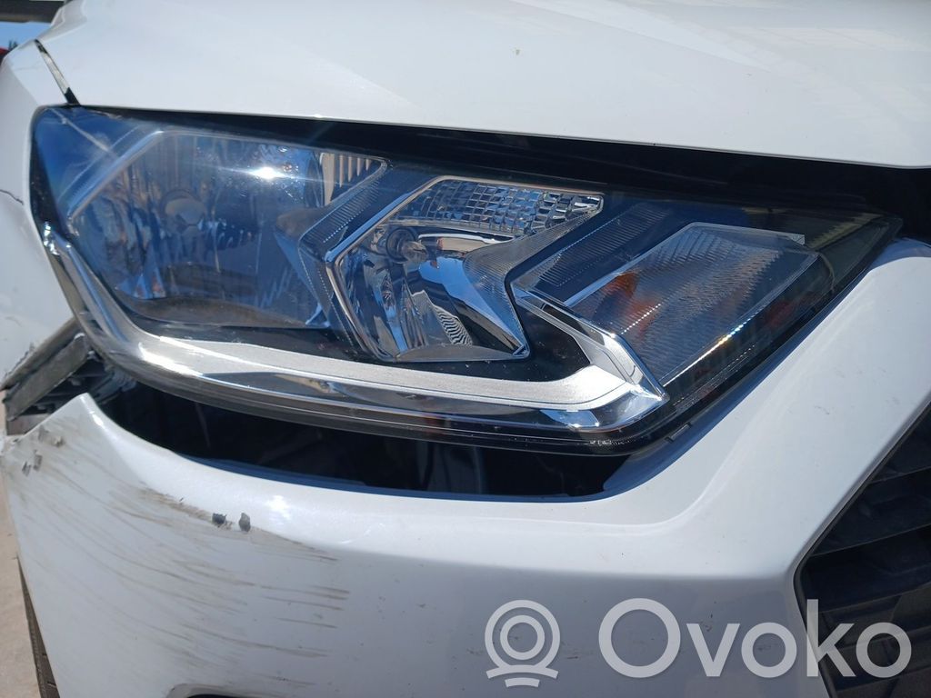 Audi A1 Headlight/headlamp 