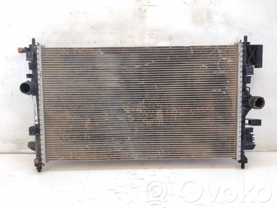 Opel Insignia A Radiator lichid răcire 
