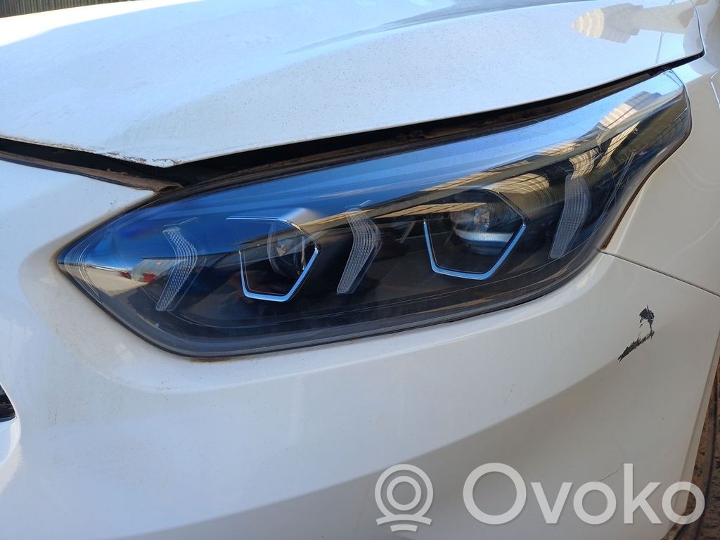 KIA Ceed Lampa przednia 