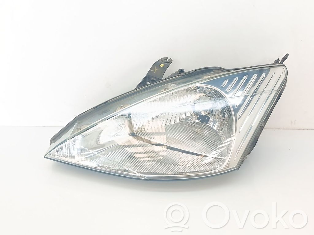 Ford Focus Scheinwerfer 