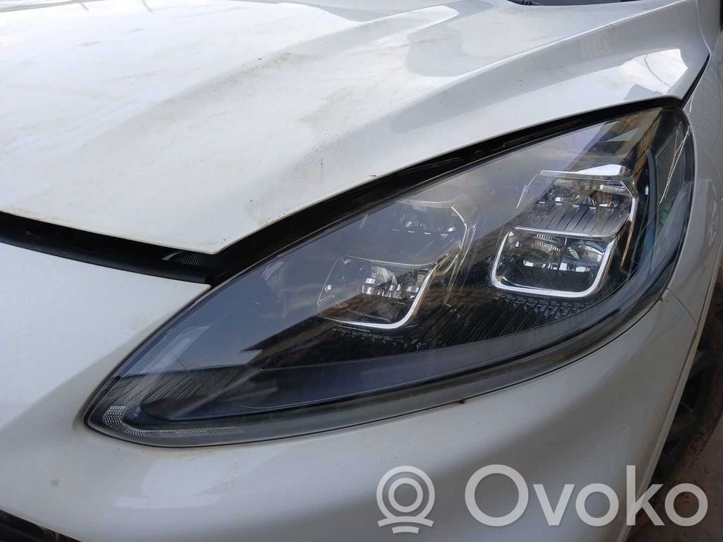 Ford Kuga III Etu-/Ajovalo 