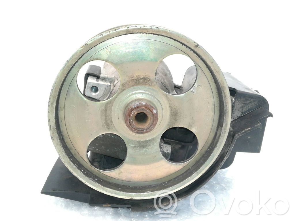 Ohjaustehostimen pumppu   9637058480