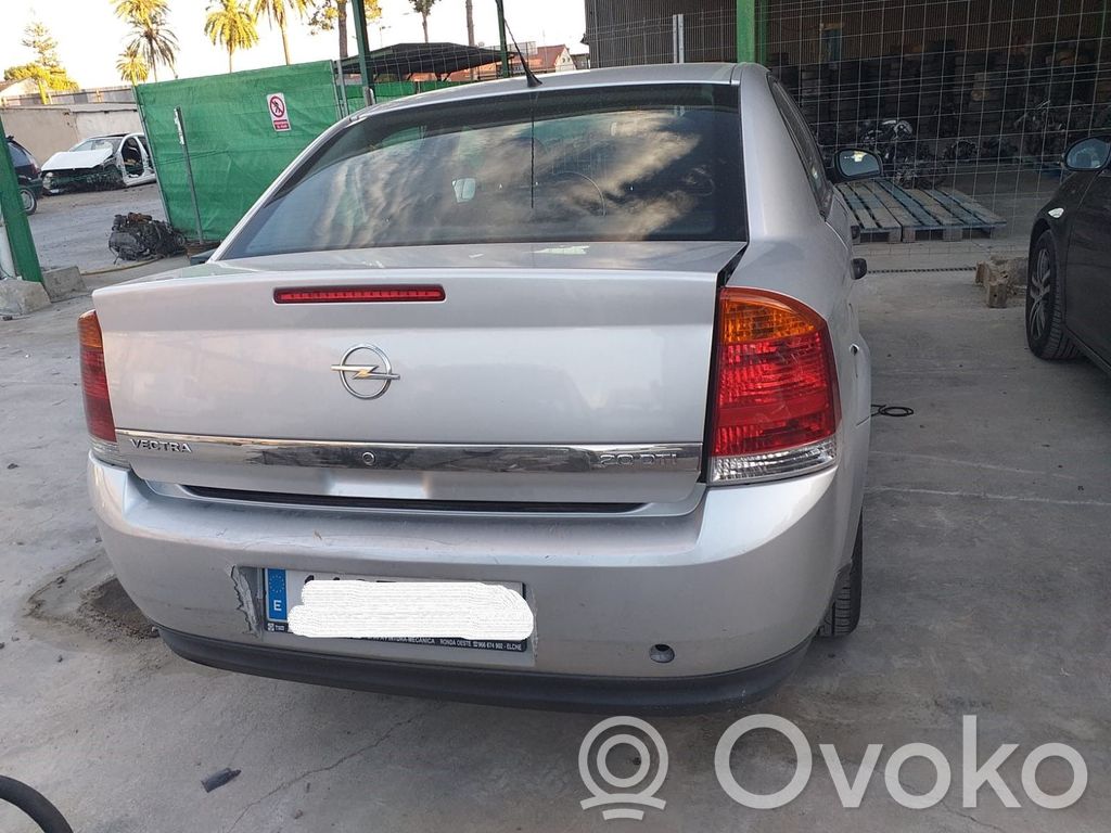 Opel Vectra C Lampă spate în caroserie 