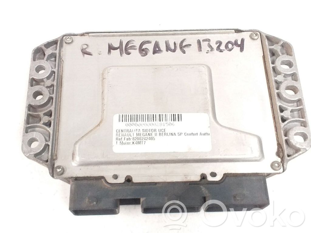 Unidad de control/módulo del motor   8200242405