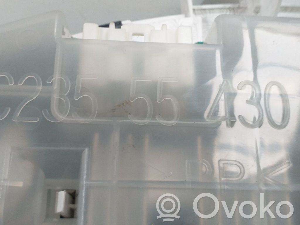 Geschwindigkeitsmesser Cockpit   C23555430