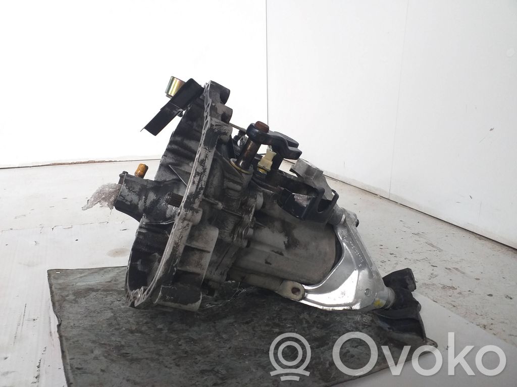 MG ZS Manualna 5-biegowa skrzynia biegów 