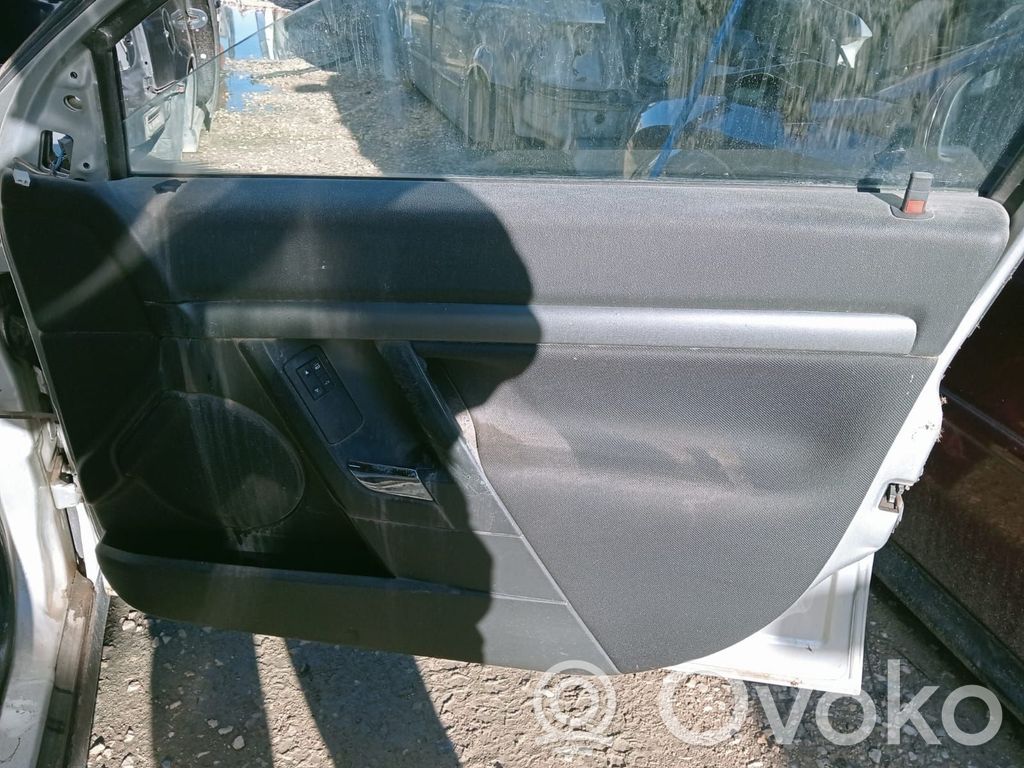 Regulador de puerta delantera con motor