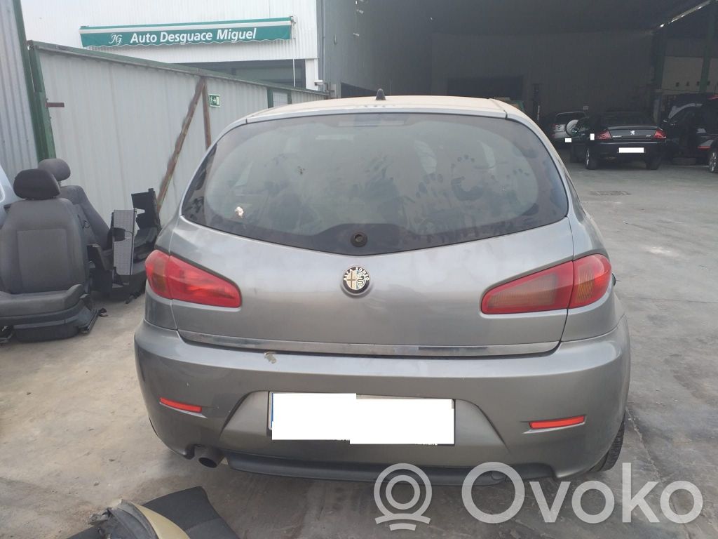 Alfa Romeo 147 Feux arrière / postérieurs