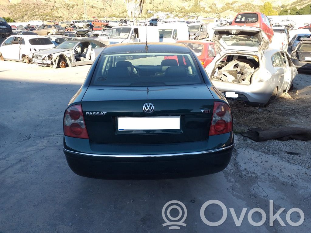 Volkswagen PASSAT B5.5 Lampă spate în caroserie 