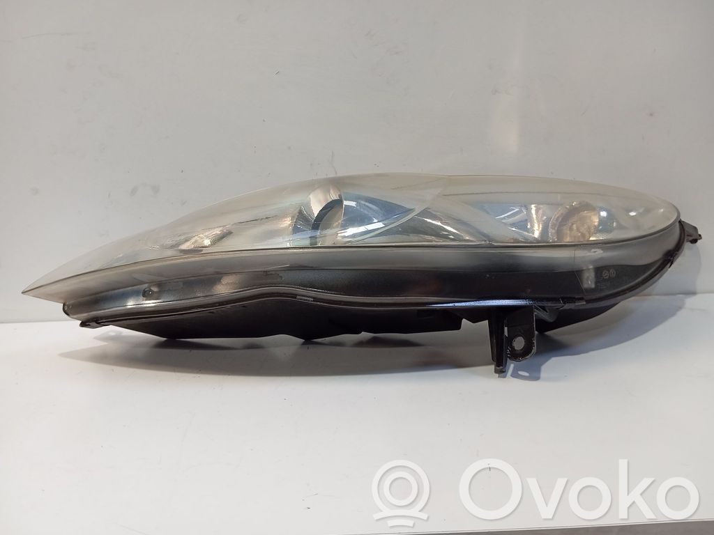 Peugeot 407 Faro/fanale