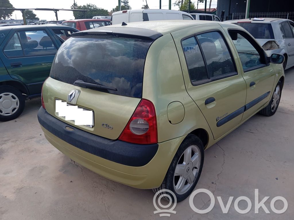 Renault Clio II Luci posteriori 