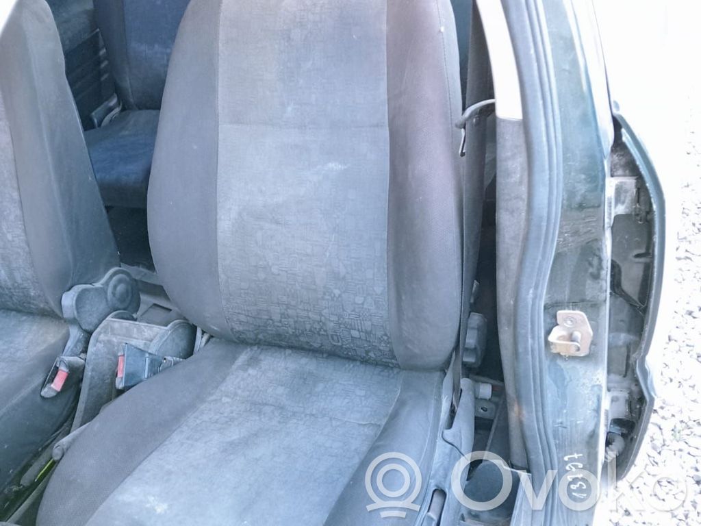 Asiento delantero del conductor