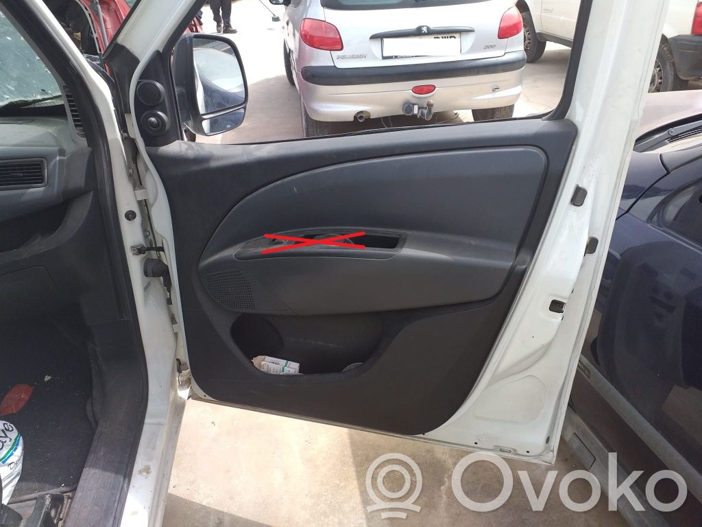Fiat Doblo Garniture de panneau carte de porte avant 
