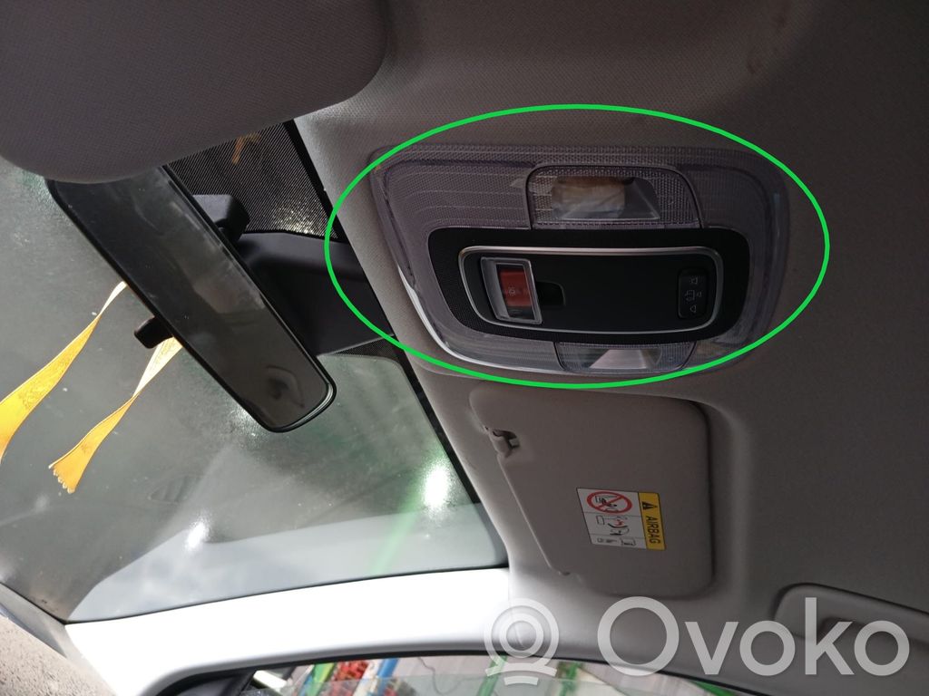 Luz del asiento delantero