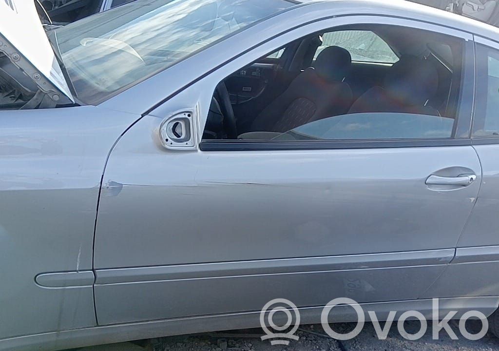 Mercedes-Benz C W203 Portiera anteriore