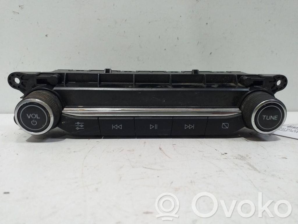 Radio / CD-Player / DVD-Player / Navigation   JX7T18K811AB
