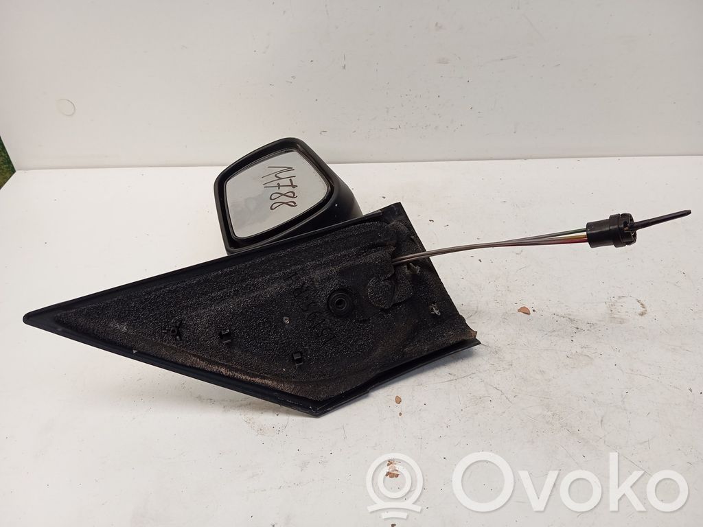 Ford Fusion Specchietto retrovisore elettrico portiera anteriore 