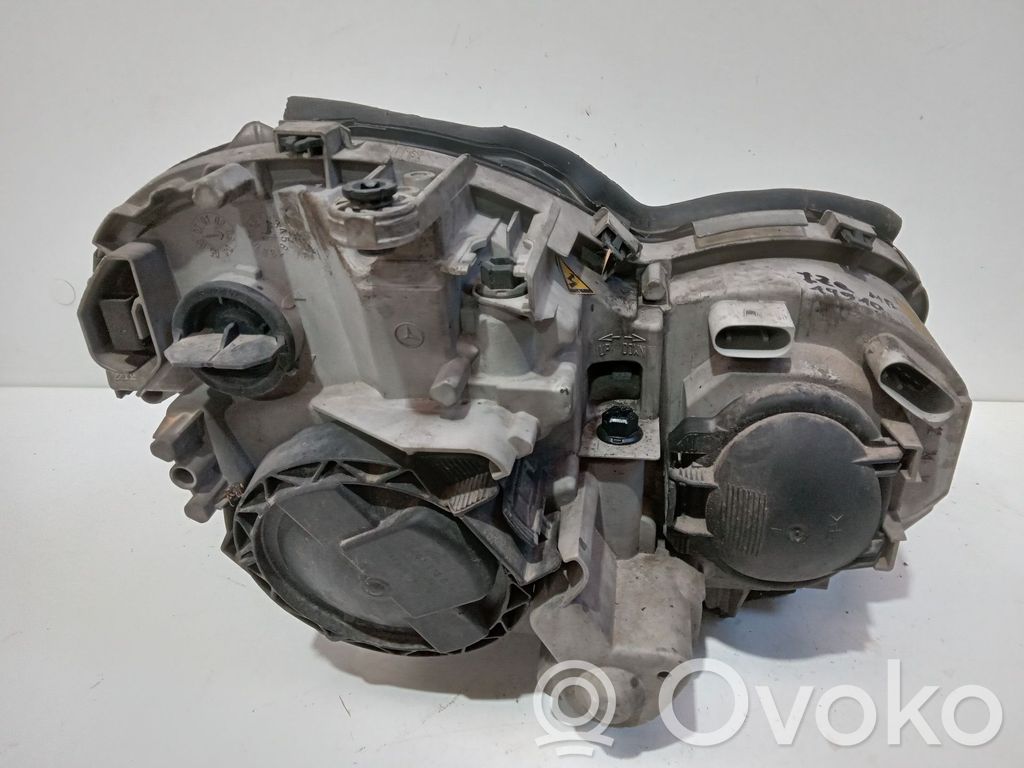 Mercedes-Benz C W203 Faro/fanale