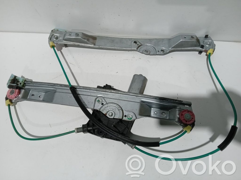 Opel Corsa D Macara ușă față cu motor 