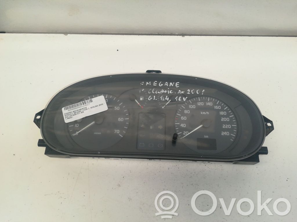 Renault Megane I Geschwindigkeitsmesser Cockpit 