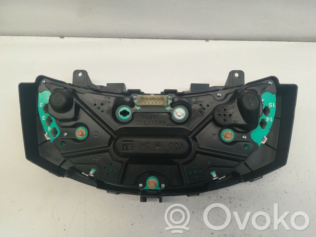 Opel Meriva A Geschwindigkeitsmesser Cockpit 