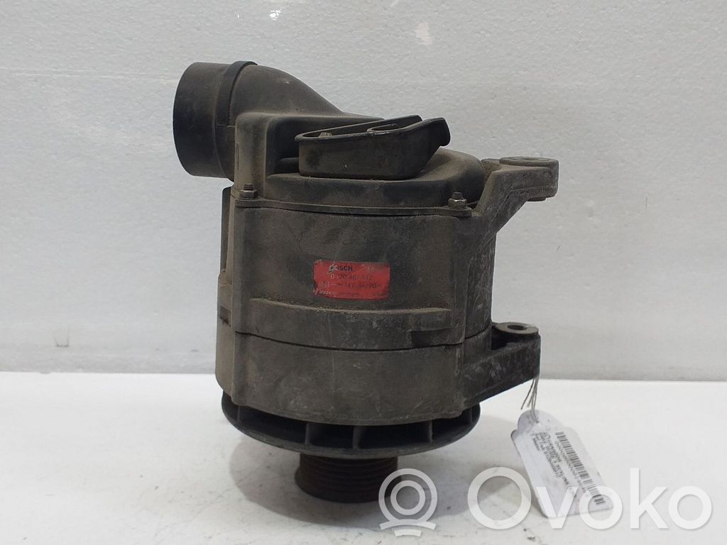BMW 5 E34 Lichtmaschine 