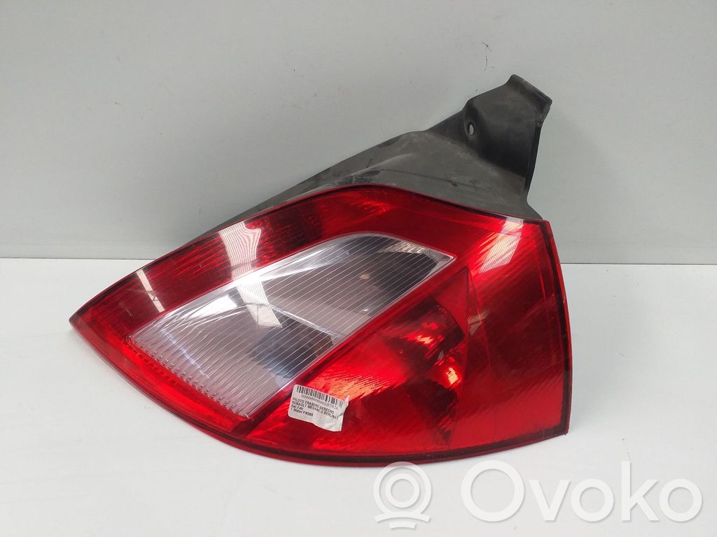 Renault Megane II Feux arrière / postérieurs