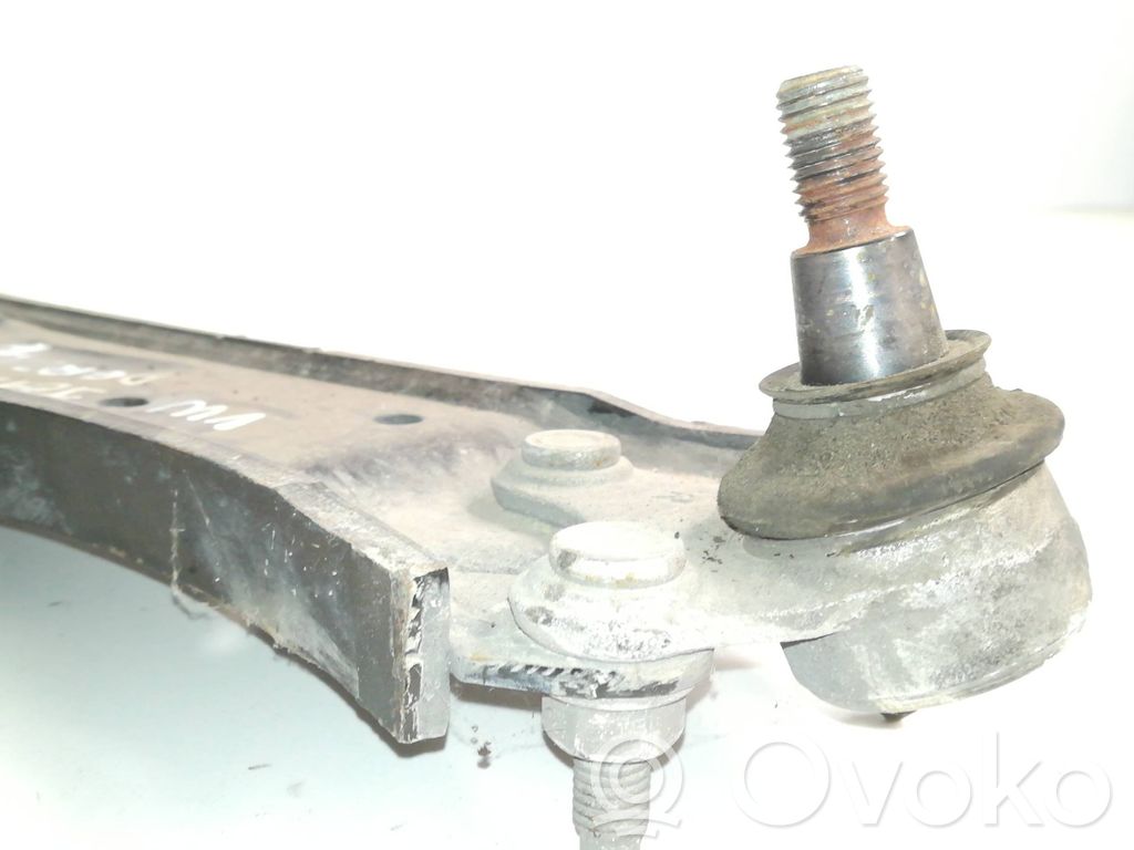 Volkswagen Jetta V Basculă inferioară față 