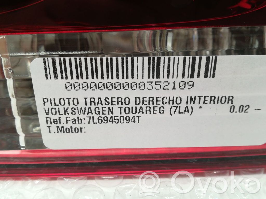 Volkswagen Touareg I Takaluukun takavalot 