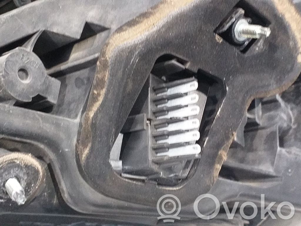 Opel Astra H Lampa tylna 