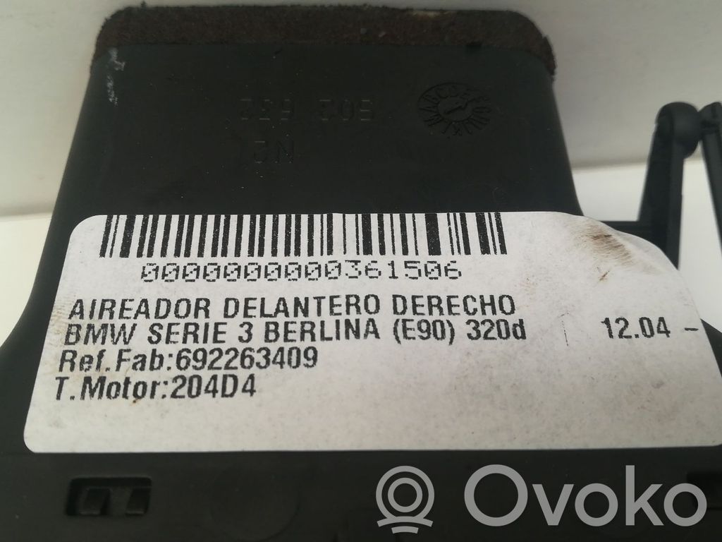 BMW 3 E90 E91 Moldura protectora de la rejilla de ventilación lateral del panel