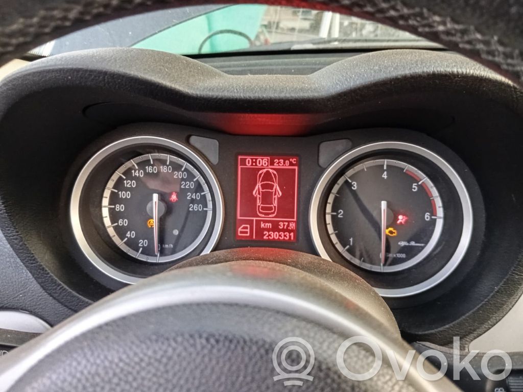 Alfa Romeo 159 Geschwindigkeitsmesser Cockpit 