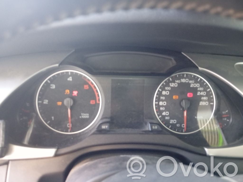 Audi A4 S4 B8 8K Licznik / Prędkościomierz 