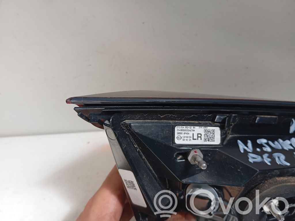 Nissan Juke II F16 Lampy tylnej klapy bagażnika