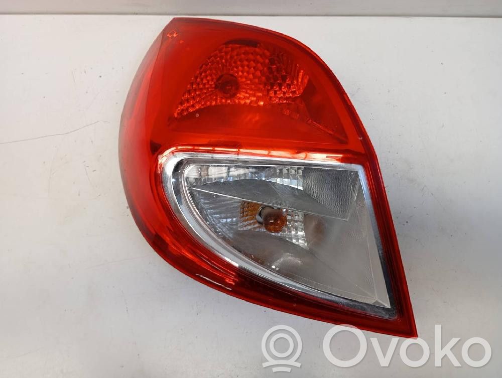 Renault Clio III Feux arrière / postérieurs