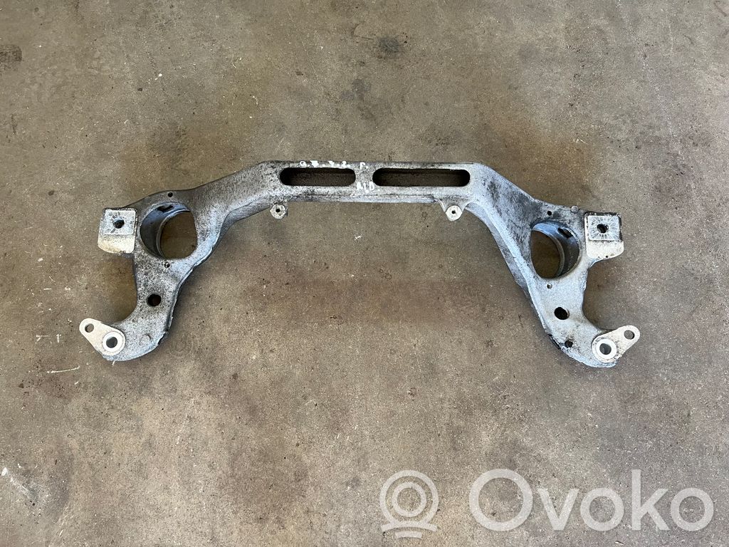 Audi Q7 4L Engine mounting bracket 