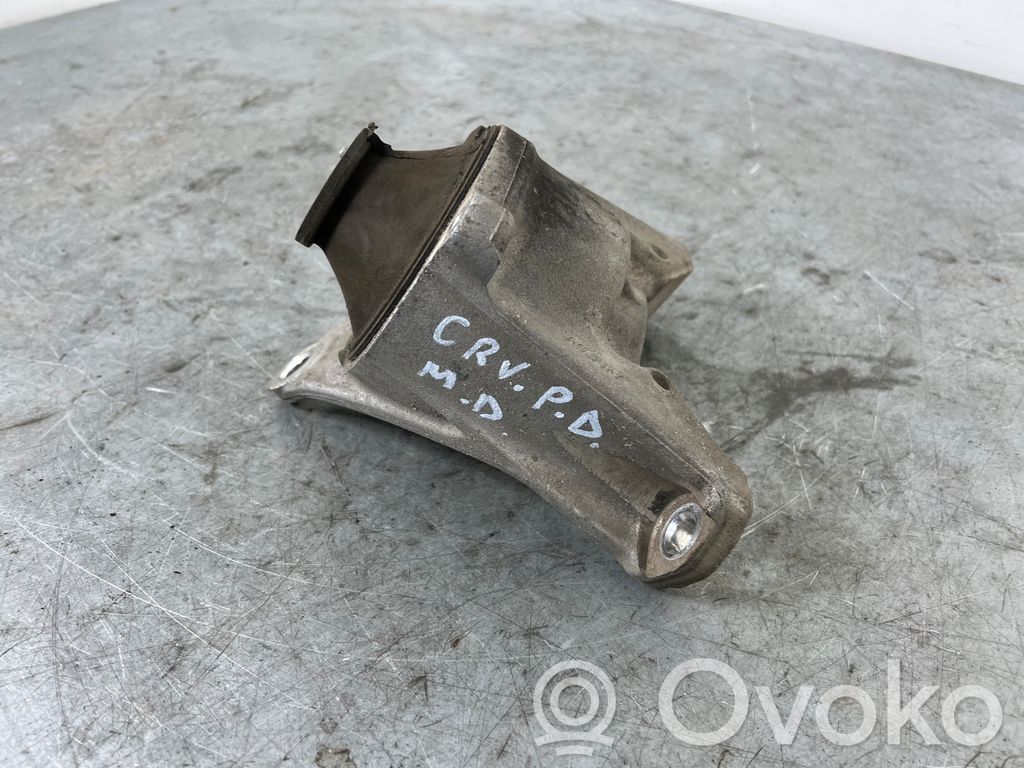 Honda CR-V Engine mount bracket 